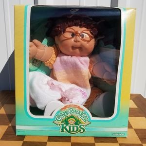 1987 Coleco Cabbage Patch Kids Doll Yarn Dimple